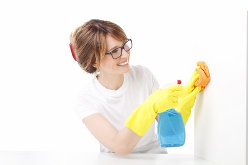 Kitchen and bathroom cleaning in a Finchley move in service